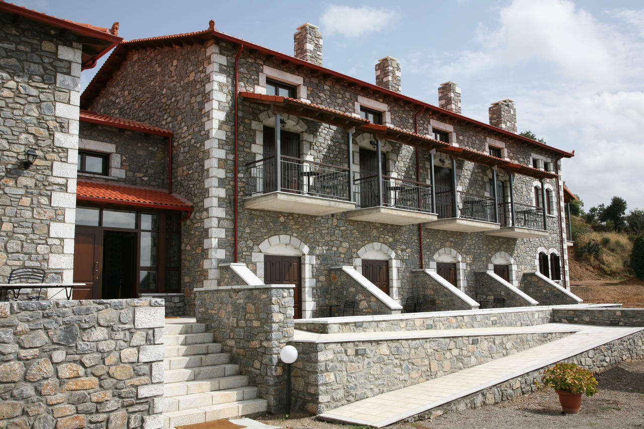Hôtel Arhontiko Parnona à Karyes Extérieur photo