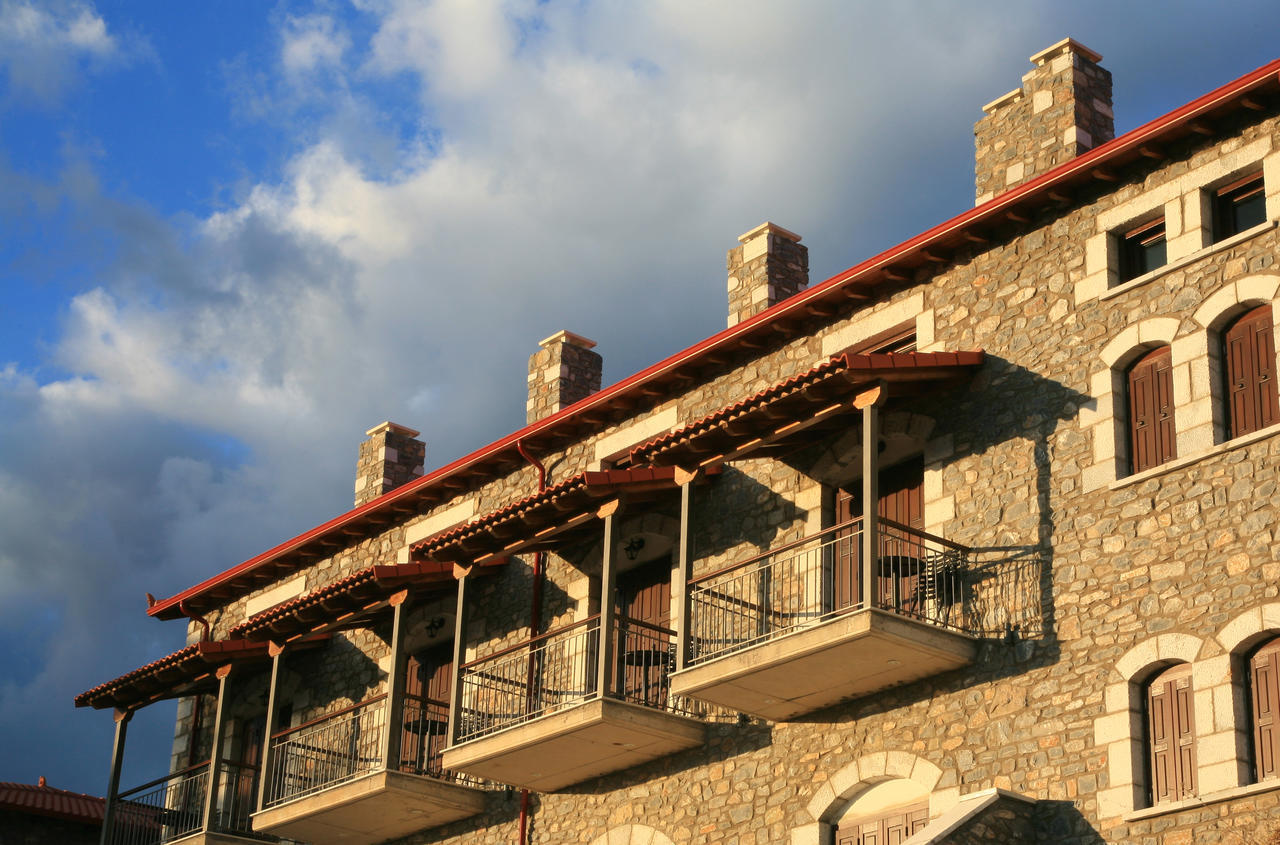 Hôtel Arhontiko Parnona à Karyes Extérieur photo